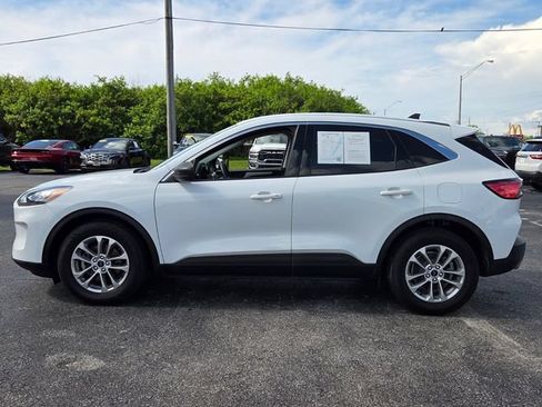 Used 2022 Ford Escape SE FWD image 4