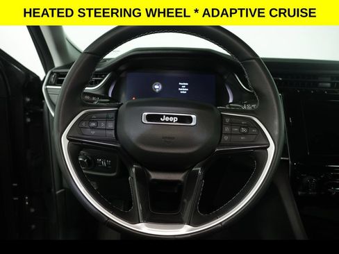 Certified 2022 Jeep Grand Cherokee Laredo w/ Luxury Tech Group I AWD/4WD image 6