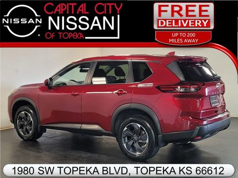 Certified 2024 Nissan Rogue SV image 27