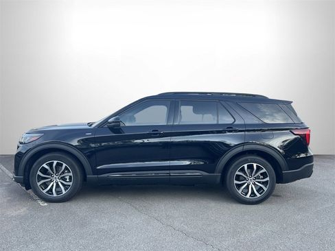 New 2025 Ford Explorer ST-Line w/ Premium Package image 24