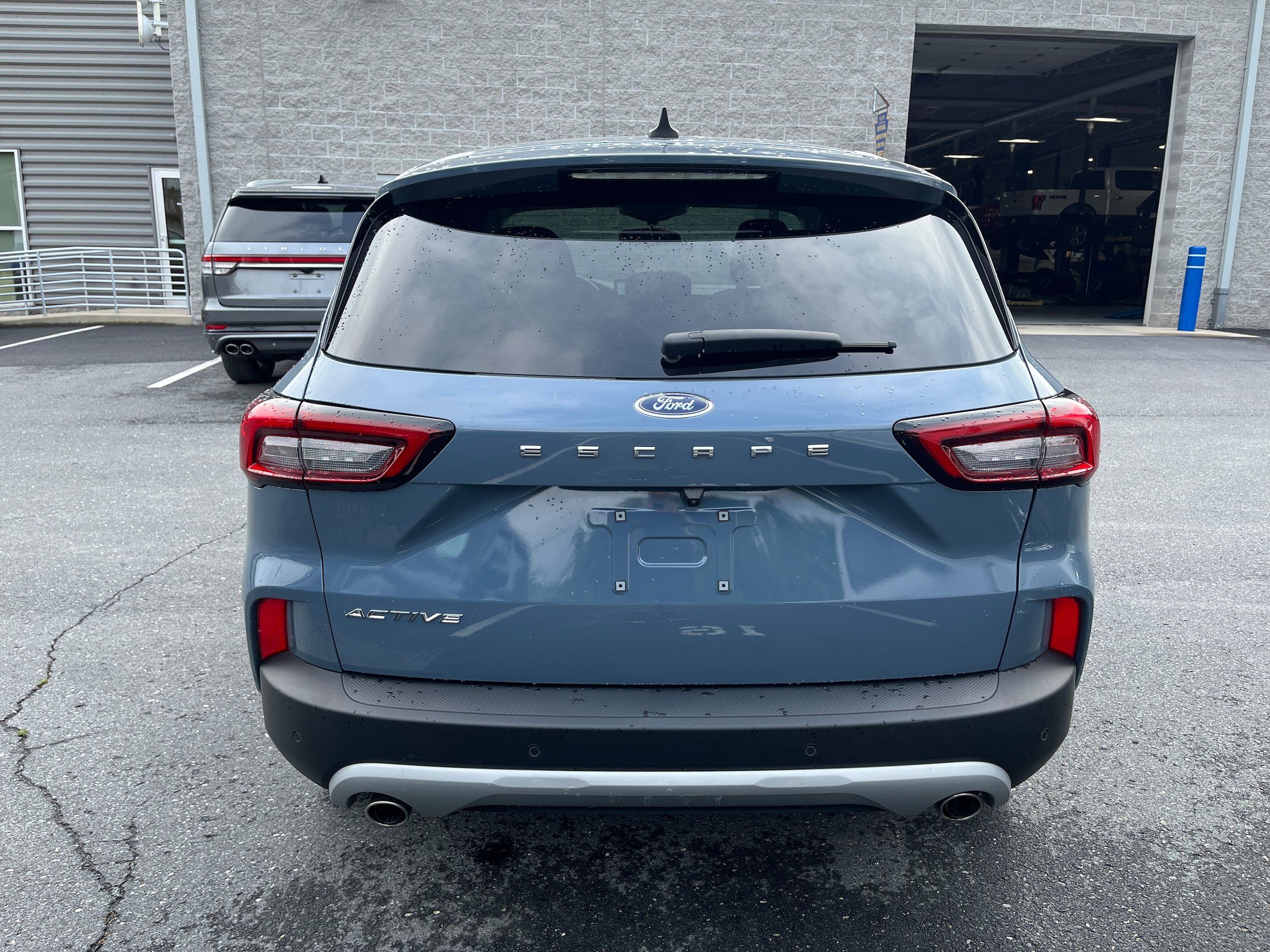 Used 2024 Ford Escape Active w/ Tech Pack #1 FWD image 6