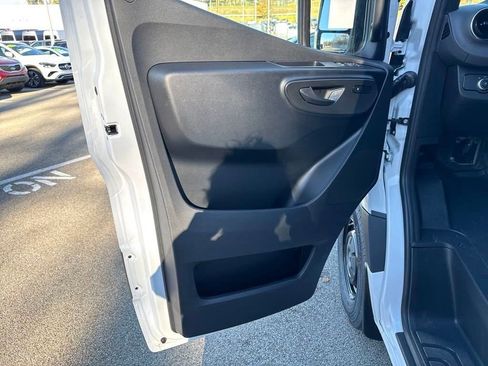 New 2025 Mercedes-Benz Sprinter 3500 image 10