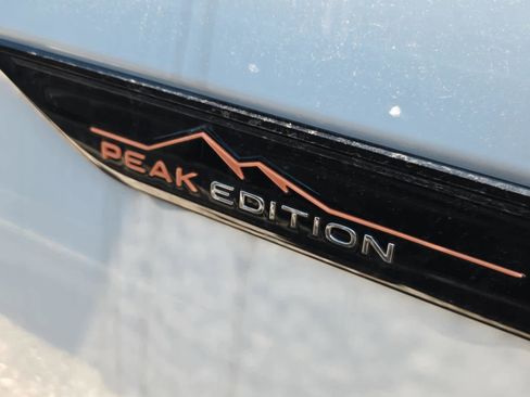 New 2026 Volkswagen Atlas Peak Edition AWD/4WD image 5
