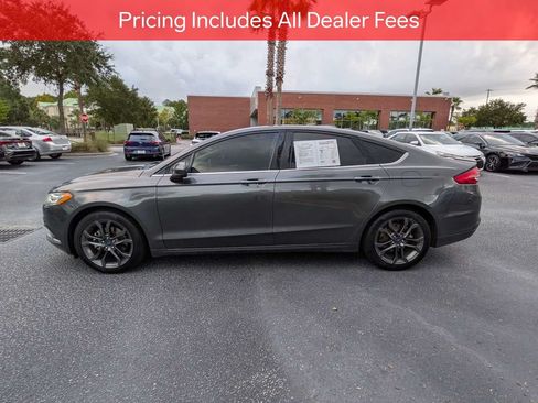 Used 2018 Ford Fusion SE w/ Equipment Group 201A FWD image 7