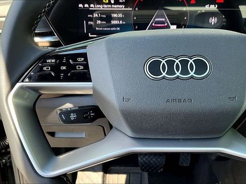 Used 2025 Audi Q5 Prestige AWD/4WD image 11