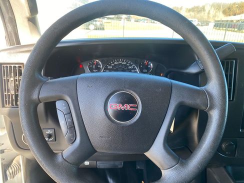 Used 2017 GMC Savana 2500 image 14