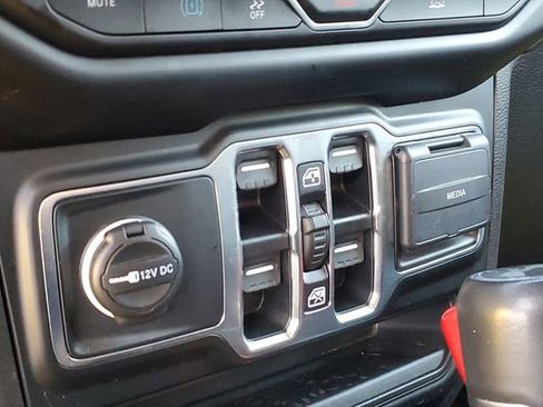 Used 2023 Jeep Wrangler Unlimited Sahara w/ Cold Weather Group image 24