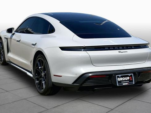 Used 2022 Porsche Taycan RWD image 10