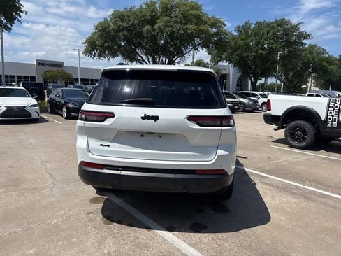 Certified 2023 Jeep Grand Cherokee L Laredo AWD/4WD image 6
