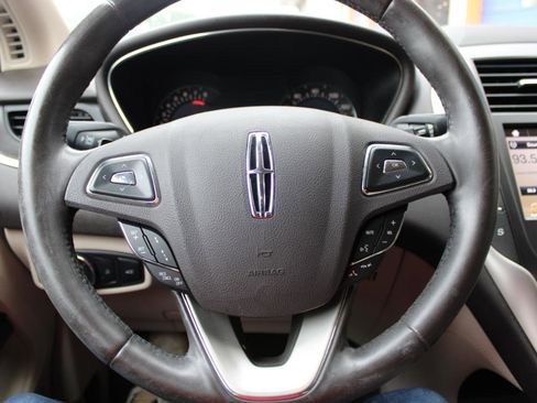 Used 2018 Lincoln MKC Reserve AWD/4WD image 18