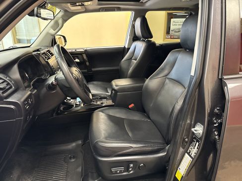 Used 2020 Toyota 4Runner Nightshade AWD/4WD image 5
