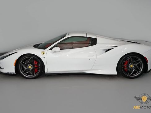 Used 2023 Ferrari F8 Tributo image 5
