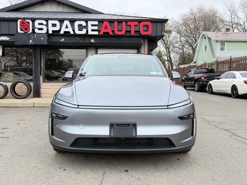 Used 2026 Tesla Model Y Long Range image 2