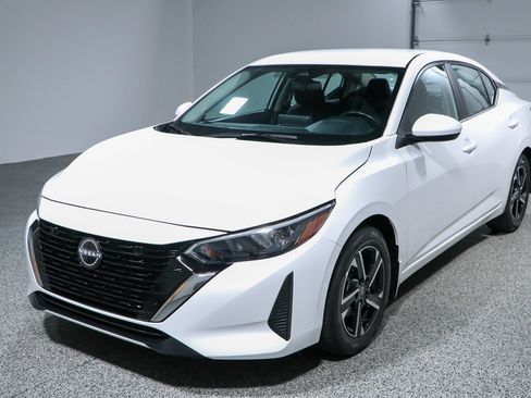 Used 2025 Nissan Sentra SV w/ All-Weather Package FWD image 29