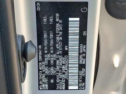 Used 2024 Toyota 4Runner SR5 Premium w/ Moonroof Package AWD/4WD image 29