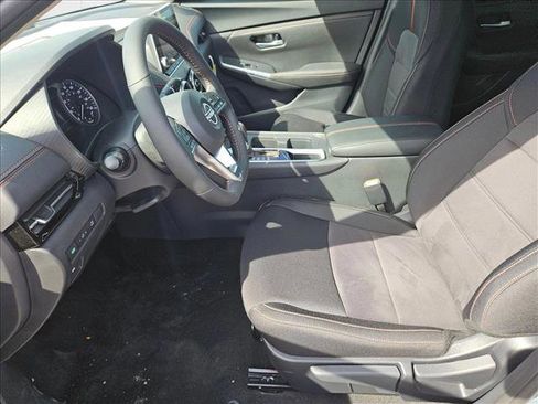 New 2025 Nissan Sentra SR image 11