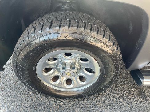 Used 2011 Chevrolet Silverado 1500 W/T w/ LS Package AWD/4WD image 14