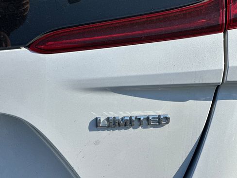 Used 2022 Toyota Prius Prime Limited image 49