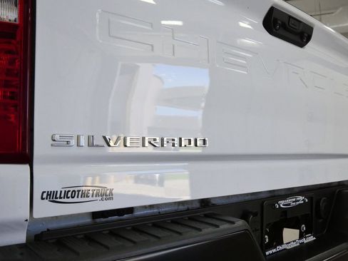 Used 2024 Chevrolet Silverado 2500 W/T AWD/4WD image 9