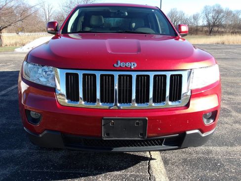 Used 2011 Jeep Grand Cherokee Laredo image 28