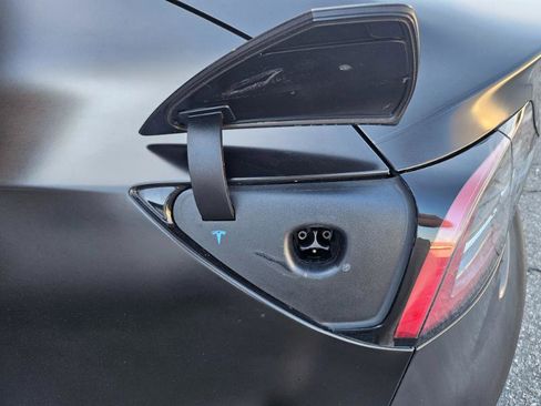 Used 2018 Tesla Model 3 Long Range image 26