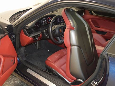 Certified 2021 Porsche 911 Carrera image 35