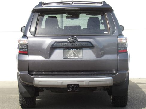 Used 2023 Toyota 4Runner TRD Off-Road Premium w/ Moonroof Package AWD/4WD image 7