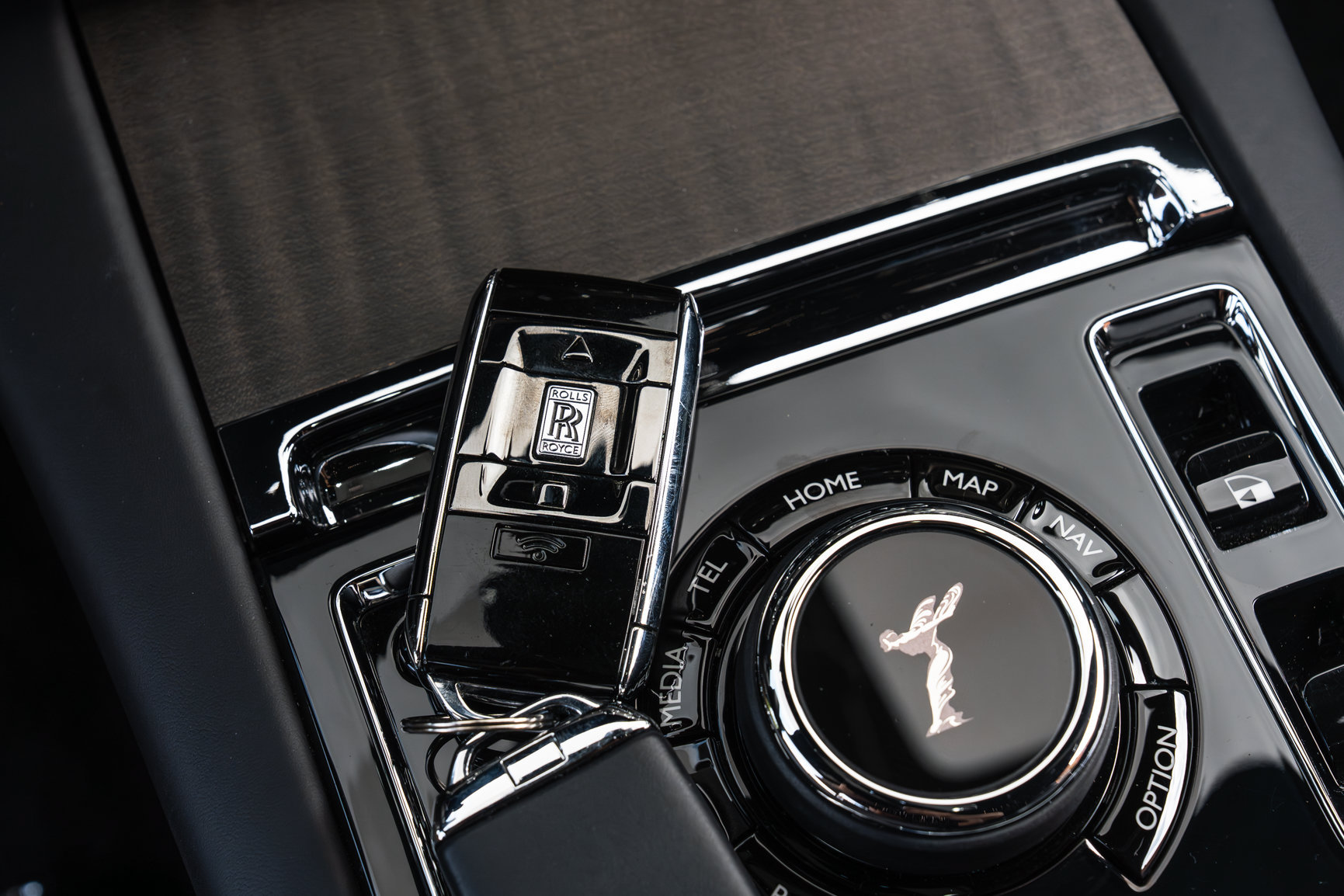 Used 2024 Rolls-Royce Spectre w/ Spectre Launch Package AWD/4WD image 34
