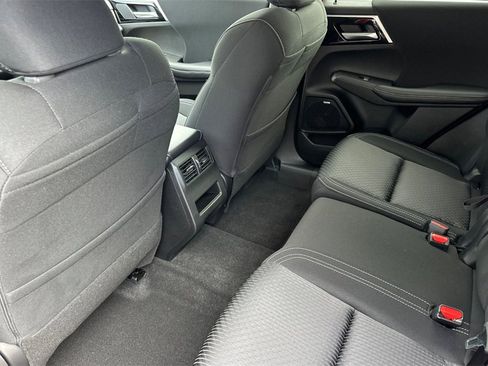 New 2025 Mitsubishi Outlander ES image 13