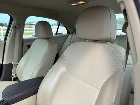 Used 2015 Chevrolet Malibu LT w/ Power Convenience Package FWD image 13