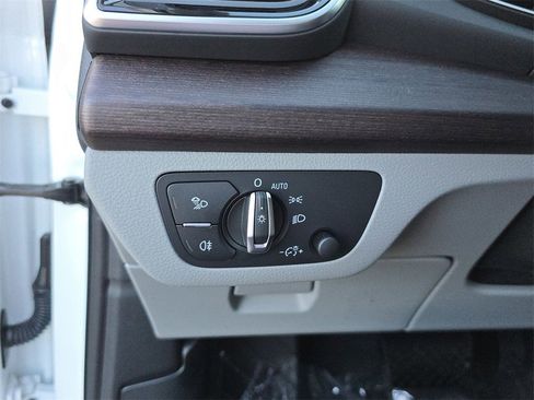 Certified 2022 Audi Q5 2.0T Premium Plus w/ Premium Plus Package image 29