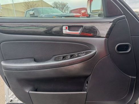 Used 2013 Hyundai Genesis 3.8 image 13