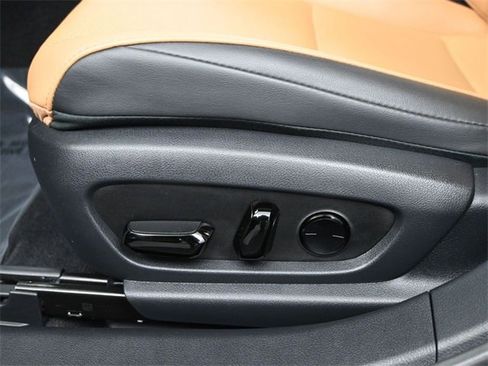 Certified 2022 Lexus ES 350 w/ Premium Package image 22