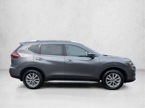 Used 2019 Nissan Rogue SV AWD/4WD image 4