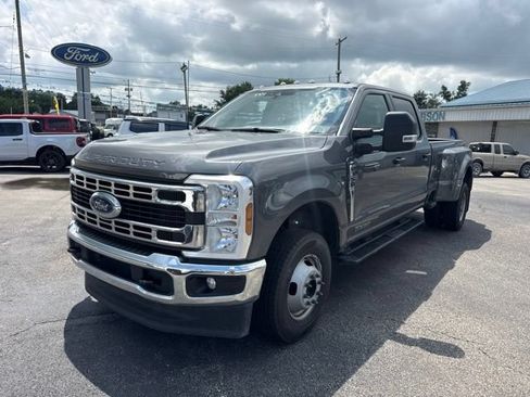 Used 2026 Ford F350 XLT AWD/4WD image 3