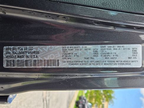 Used 2023 Jeep Wrangler Unlimited Rubicon 4xe AWD/4WD image 31