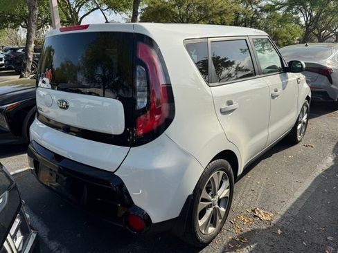 Used 2016 Kia Soul + w/ Audio Package image 2