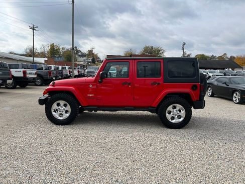 Used 2015 Jeep Wrangler Unlimited Sahara w/ Connectivity Group image 5