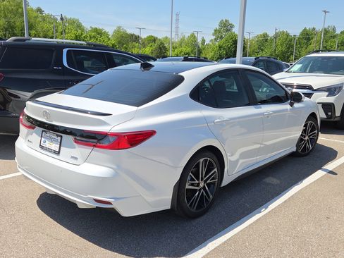 Used 2026 Toyota Camry XSE w/ Premium Plus Package image 6