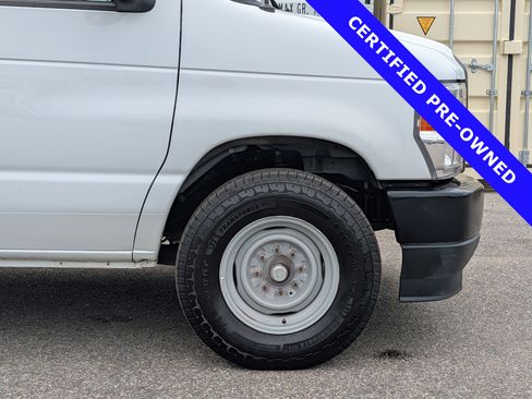 Used 2024 Ford E-350 and Econoline 350 Super Duty w/ Power Windows & Locks Group RWD image 11