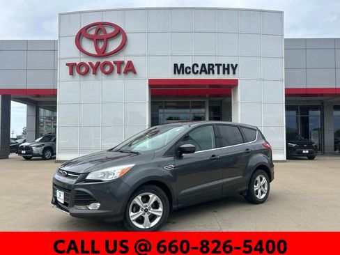 Used 2015 Ford Escape SE FWD image 1