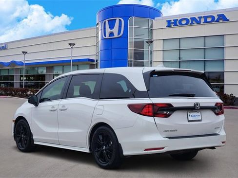Certified 2023 Honda Odyssey Sport image 4