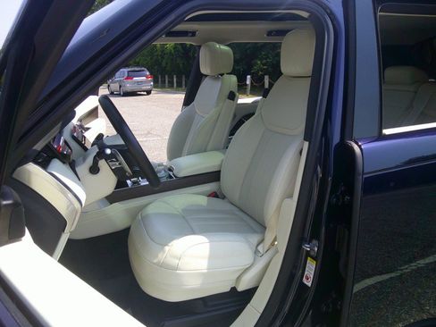 Used 2023 Land Rover Range Rover SE AWD/4WD image 76