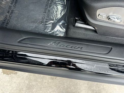 Certified 2026 Porsche Macan Turbo AWD/4WD image 22