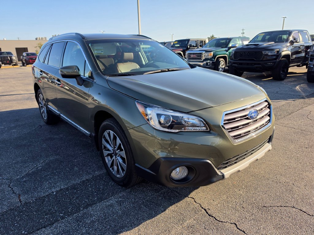 Used 2017 Subaru Outback 3.6R Touring w/ Popular Package #5A AWD/4WD image 5