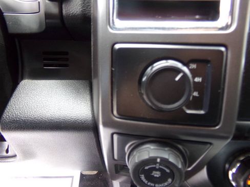 Used 2016 Ford F150 XLT w/ Equipment Group 301A Mid AWD/4WD image 19