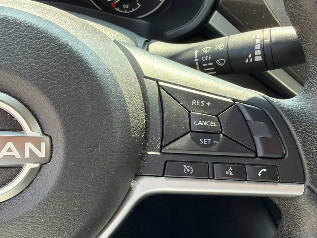Used 2024 Nissan Altima 2.5 SV FWD image 25