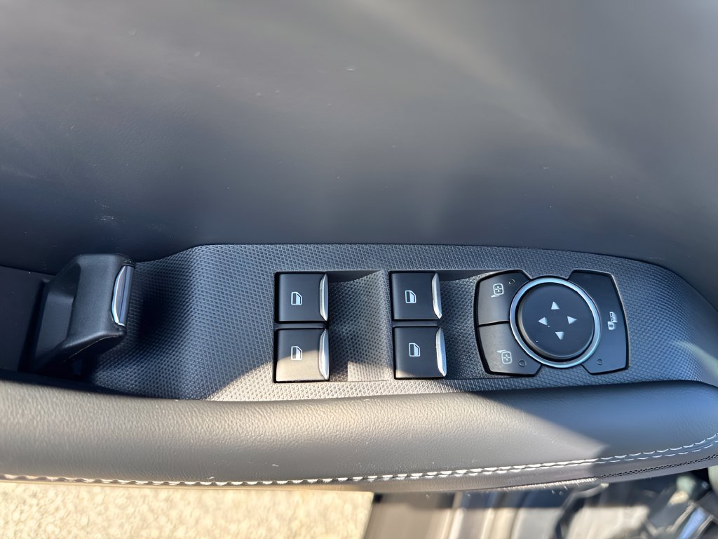 Used 2023 Ford Mustang Mach-E Select AWD/4WD image 25