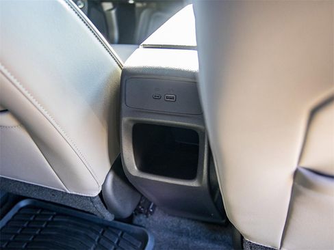 Certified 2025 Buick Envista Avenir image 24