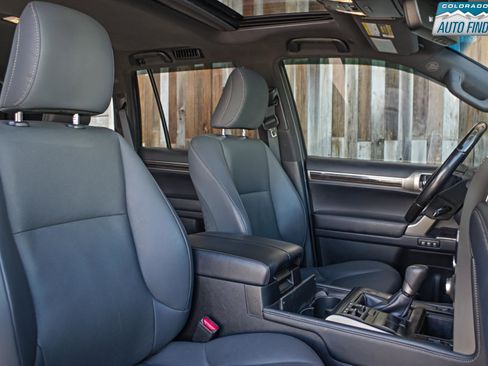 Used 2020 Lexus GX 460 Premium AWD/4WD image 21